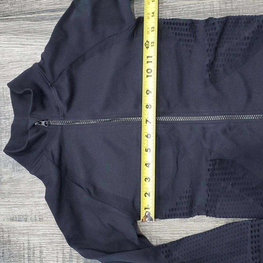 Fabletics full zip running jacket - Picture 4 of 7